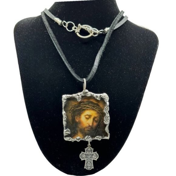 Suffering Christ Painting by Bartolomé Esteban Murillo Glass Hand Solder Pendant - Picture 2 of 15